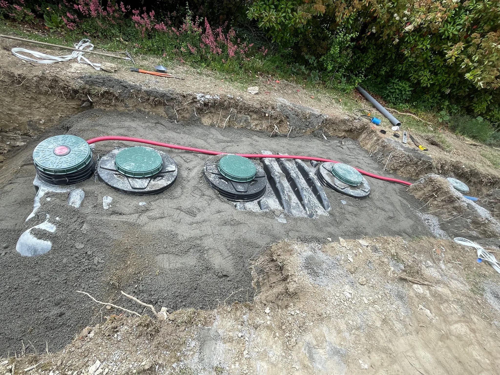 Assainissement, pose d’une fosse toutes eaux de 3000L, chantier Chassain TP